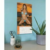 Calendrier Nu Femme Sexy Beach et Bikini